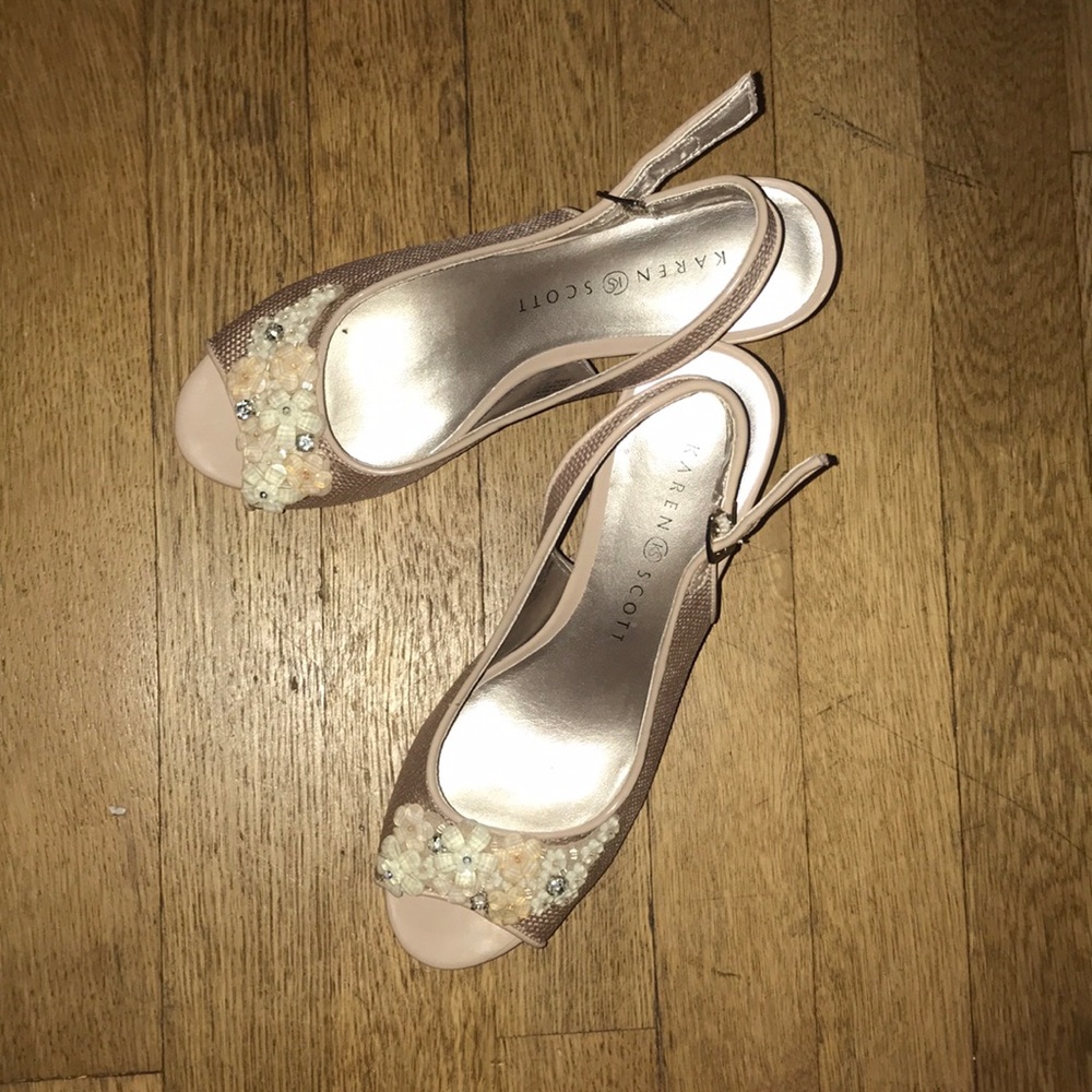 Karen Scott Nude Heels with Floral Details